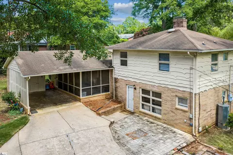 225 Cart Dr, Spartanburg, SC 29307