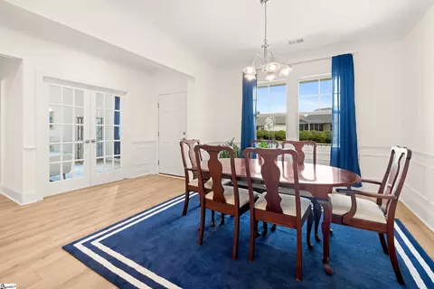 Dining - 209 Eagles View Dr, Seneca, SC 29678 photo 2 of 3