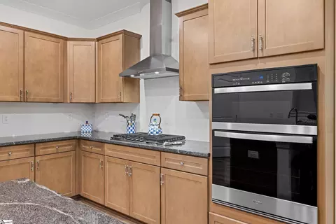 Kitchen - 209 Eagles View Dr, Seneca, SC 29678 photo 2 of 7