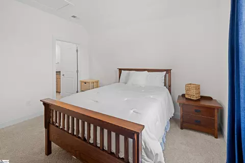 Bedroom - 209 Eagles View Dr, Seneca, SC 29678 photo 6 of 6