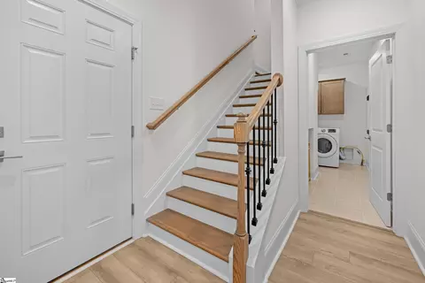 Entry Way - 209 Eagles View Dr, Seneca, SC 29678 photo 2 of 2