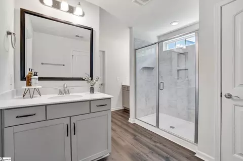 Bath - 306 Avendell Dr, Easley, SC 29642 photo 2 of 3