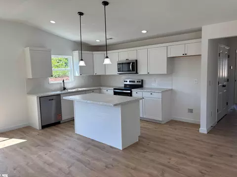 Kitchen - 145 Carson Cir, Chesnee, SC 29323 photo 2 of 2