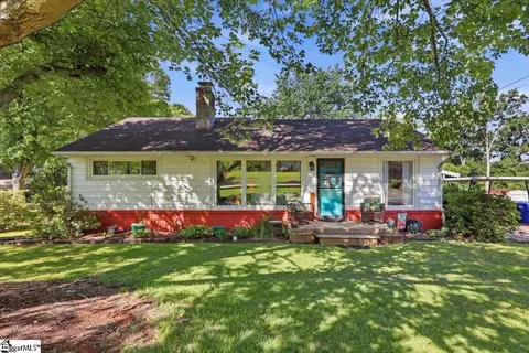 503 Willow Springs Dr, Greenville, SC 29607