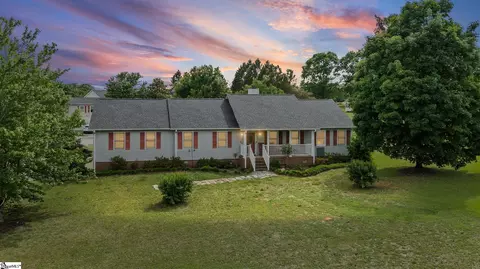 2767 W Georgia Rd, Piedmont, SC 29673