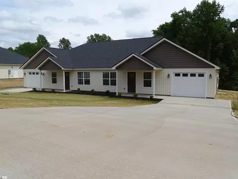 242246 Brewton Rd, Spartanburg, SC 29301