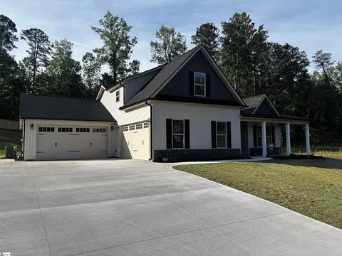 109 Powell Ct, Easley, SC 29640