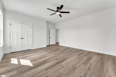 Bedroom - 150 Babb Rd, Campobello, SC 29322 photo 9 of 11