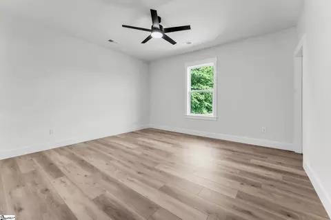 Bedroom - 150 Babb Rd, Campobello, SC 29322 photo 7 of 11