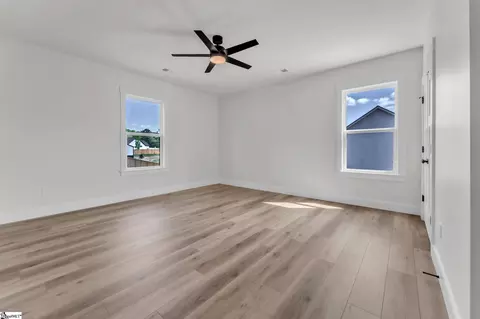 Bedroom - 150 Babb Rd, Campobello, SC 29322 photo 5 of 11