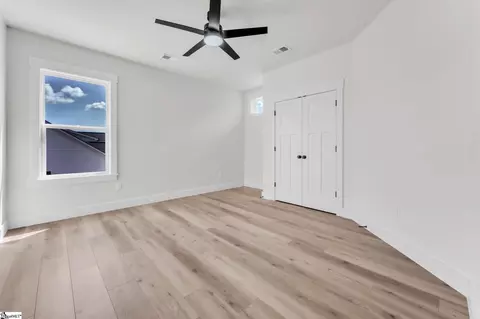 Bedroom - 150 Babb Rd, Campobello, SC 29322 photo 4 of 11