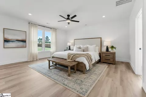 Bedroom - 150 Babb Rd, Campobello, SC 29322 photo 1 of 11
