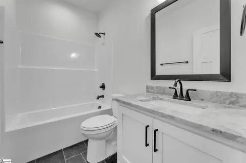 Bath - 150 Babb Rd, Campobello, SC 29322 photo 3 of 4