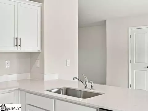 Kitchen - 1216 Golf Dr, Roebuck, SC 29376 photo 5 of 7