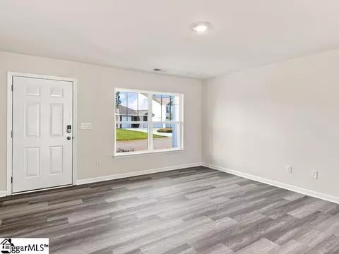 Living - 1216 Golf Dr, Roebuck, SC 29376 photo 2 of 3