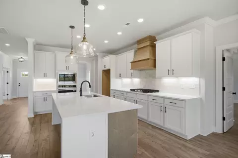 Kitchen - 93 Boggs Rd, Pelzer, SC 29669 photo 1 of 2