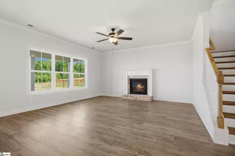 Living - 93 Boggs Rd, Pelzer, SC 29669 photo 1 of 2