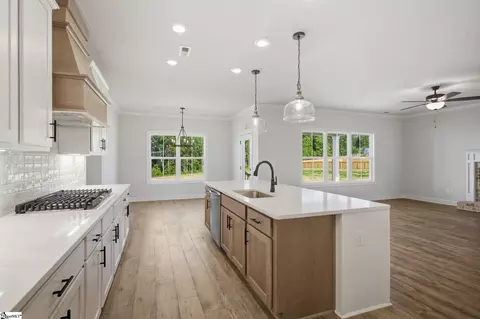 Kitchen - 93 Boggs Rd, Pelzer, SC 29669 photo 2 of 2