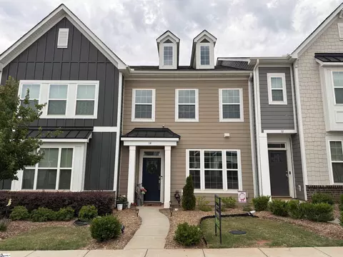 14 Leander Dr, Greer, SC 29651