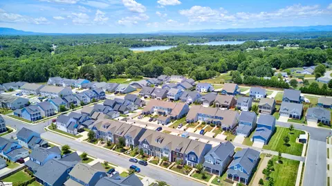 View/Area - 14 Leander Dr, Greer, SC 29651 photo 5 of 8