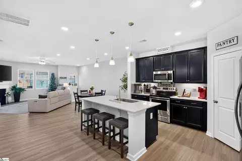 Kitchen - 14 Leander Dr, Greer, SC 29651 photo 1 of 5