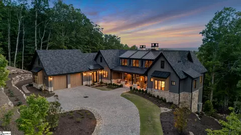 189 Crowne Hill Way, Marietta, SC 29661