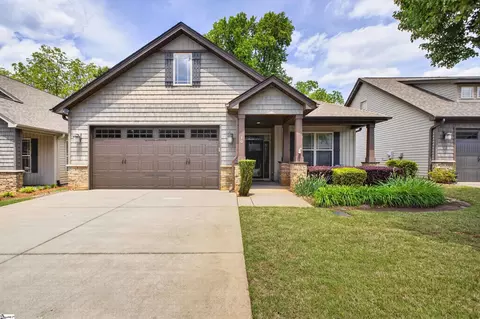 10 Dolerite Dr, Taylors, SC 29687