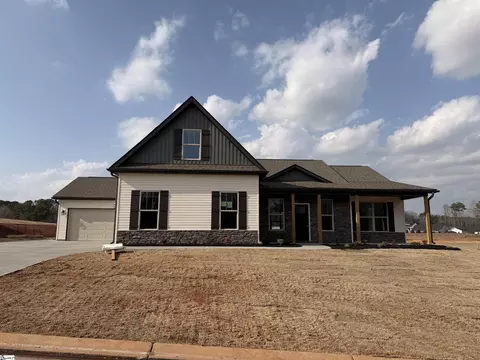 202 Old Glory Ct, Pickens, SC 29671