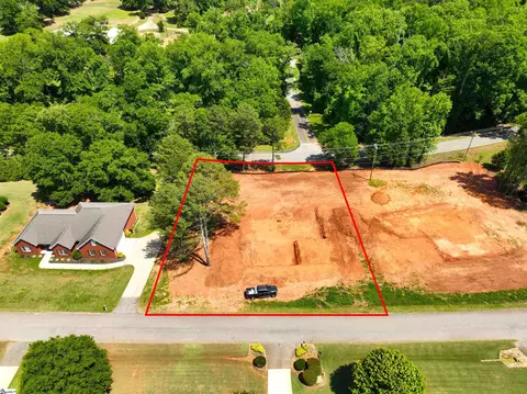 110 Pinion Ln, Anderson, SC 29621
