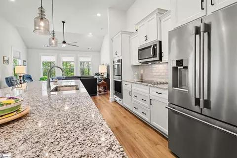 Kitchen - 133 Ridgeline Row, Central, SC 29630 photo 6 of 6