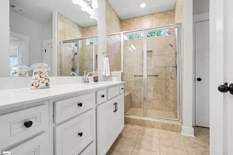 Bath - 133 Ridgeline Row, Central, SC 29630 photo 1 of 2