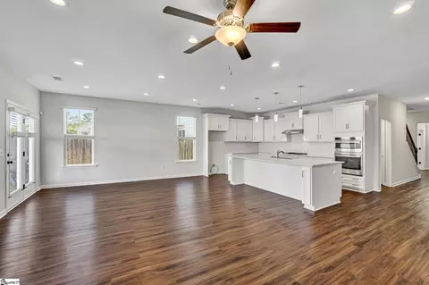 Living - 106 Sevan Ln, Powdersville, SC 29642 photo 5 of 8