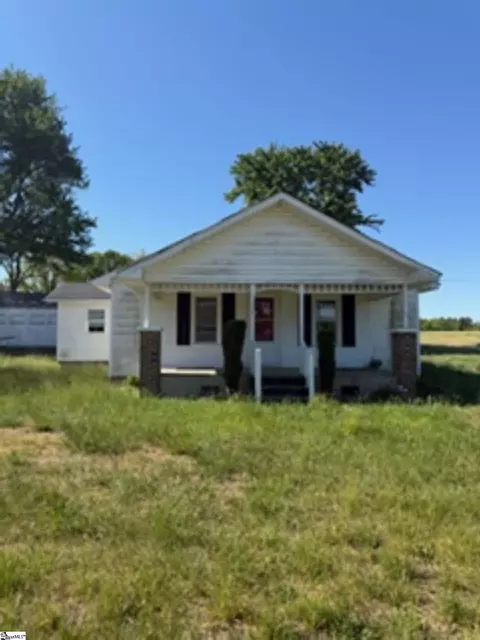 7221 New Cut Rd, Inman, SC 29349