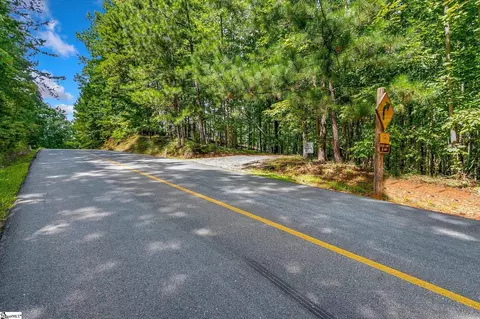 521 S Point Blvd, Sunset, SC 29685 photo 2