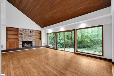 100 Brookside Way, Greenville, SC 29605