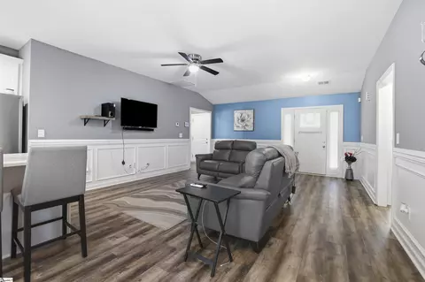 Entry Way - 1020 Scott Rd, Anderson, SC 29621 photo 4 of 6