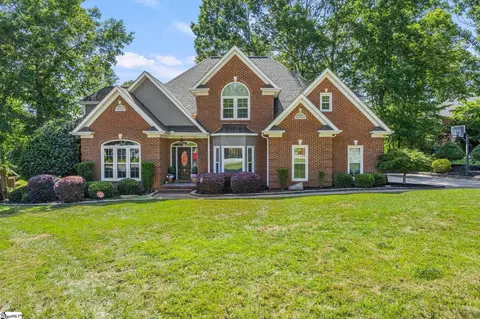 4 Golden Bear Ct, Greenville, SC 29609
