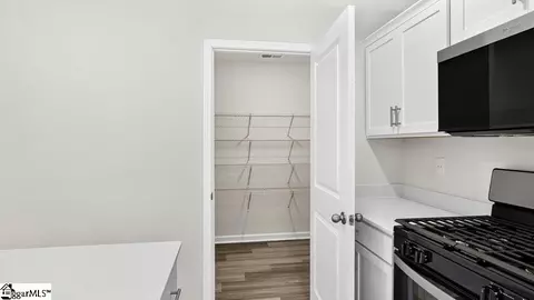 Kitchen - 3145 Emberly Dr, Roebuck, SC 29376 photo 3 of 4