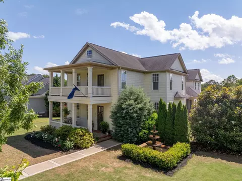 214 Watkins Farm Dr, Greer, SC 29651