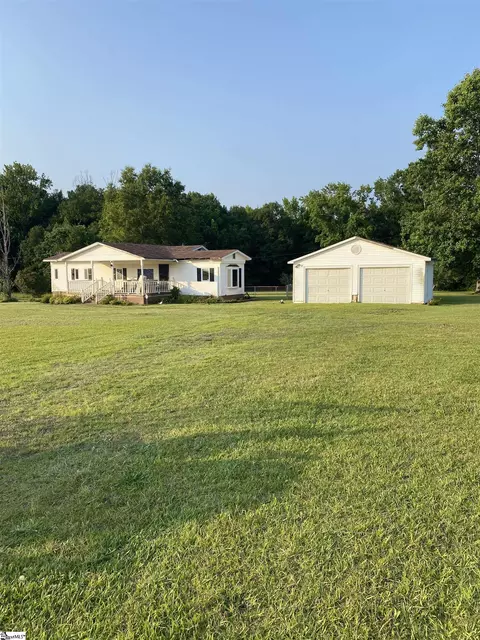 891 Charlottes Rd, Clinton, SC 29325