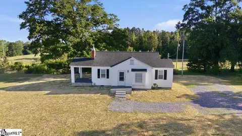 7604 252 Hwy, Honea Path, SC 29654