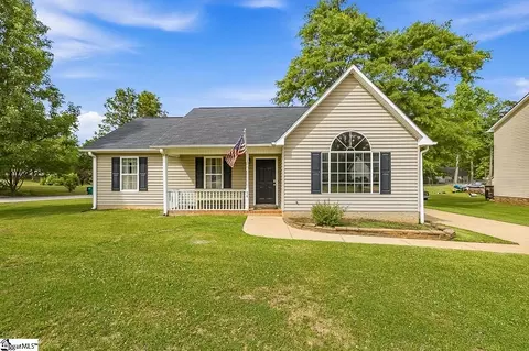 301 E Myles Ln, Spartanburg, SC 29303