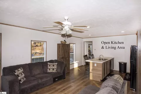 227 Jenny Ln, Easley, SC 29640 photo 4