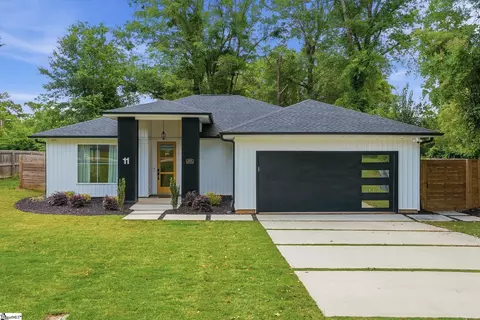 11 Milton Dr, Greenville, SC 29605