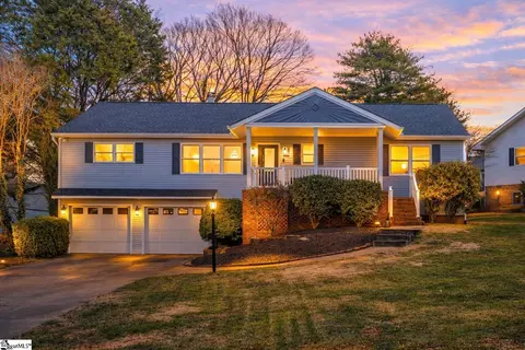 202 Kenilworth Dr, Greenville, SC 29615