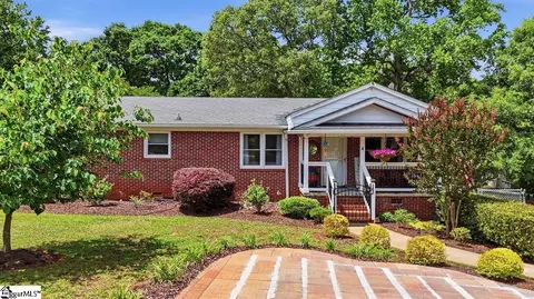 4 Rhonda Ct, Greenville, SC 29617