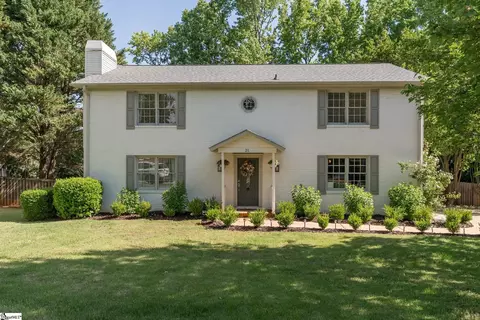 21 Cobblestone Rd, Greenville, SC 29615