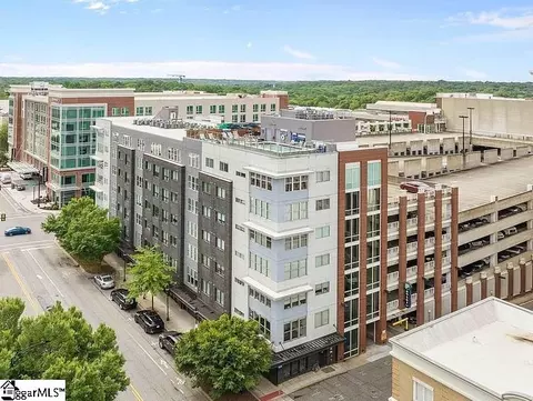 100 E Washington St UNIT 52, Greenville, SC 29601