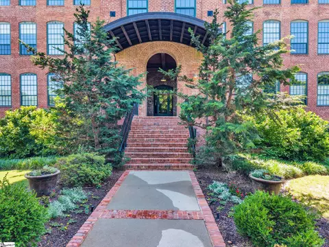 400 Mills Ave UNIT 306, Greenville, SC 29605