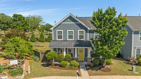 201 Wicker Park Ave, Greer, SC 29651
